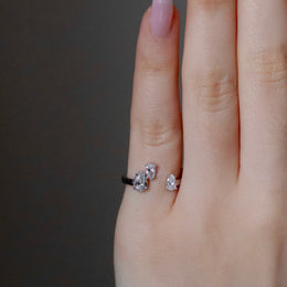 The Floating Diamonds Ring -Pear
