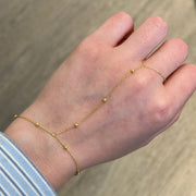 The Pointelle Handchain