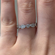 The Alternating Marquise Band