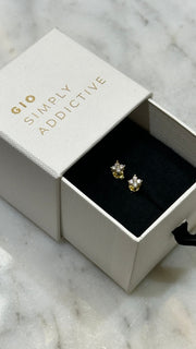 The Four Cluster Studs